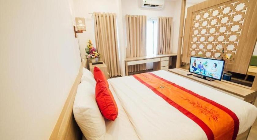 Green Hotel Дананг Экстерьер фото